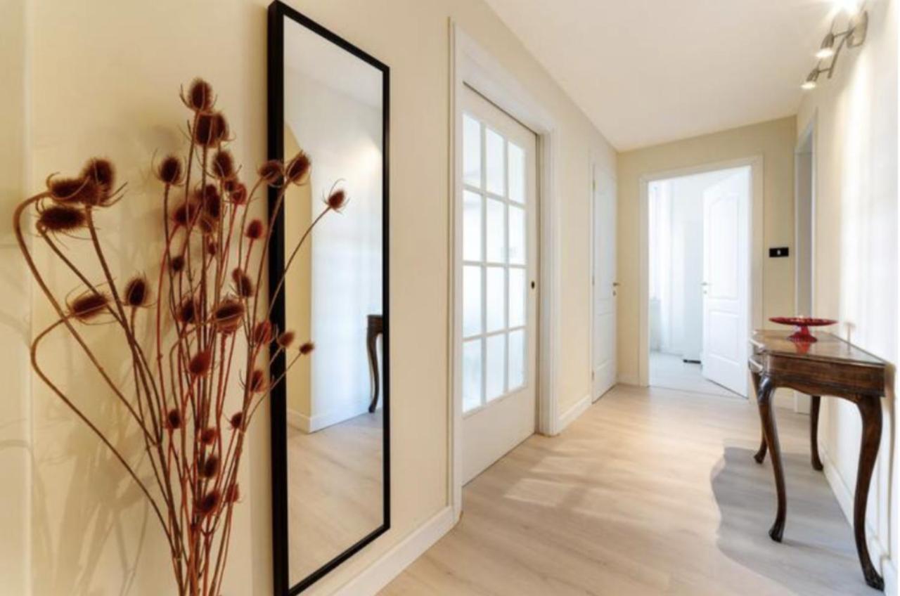 Sunny Flat In Elegant Building Close To Colosseum Roma Exterior foto